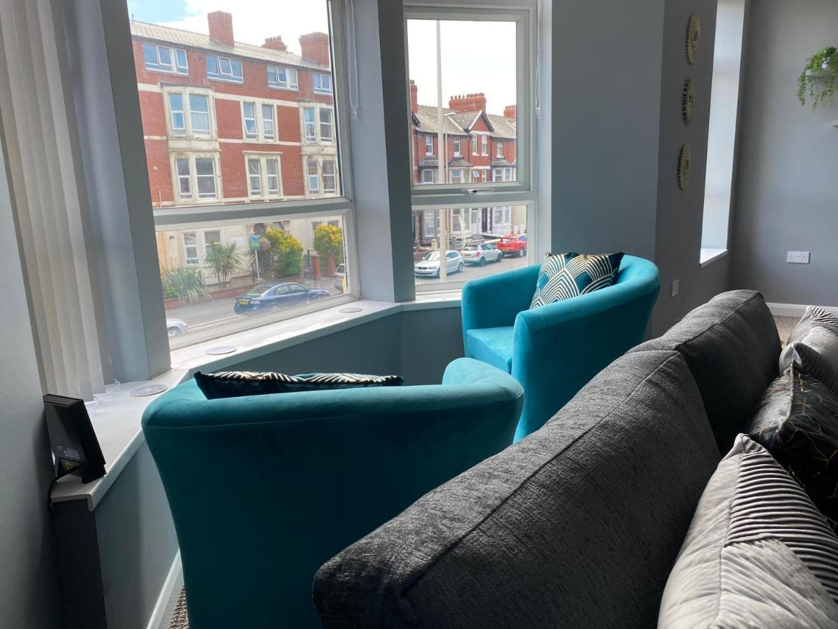 Blackpool Sleepover Apartment 4 Free Parking Sleeps 6 Exterior photo