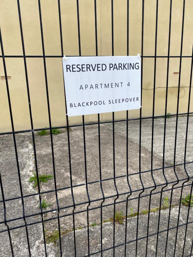 Blackpool Sleepover Apartment 4 Free Parking Sleeps 6 Exterior photo